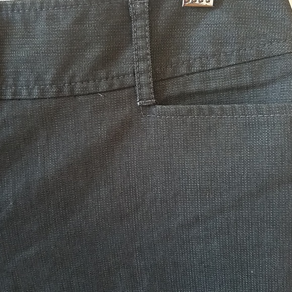 Ann Taylor Loft Julie black pants.0 - Picture 3 of 8